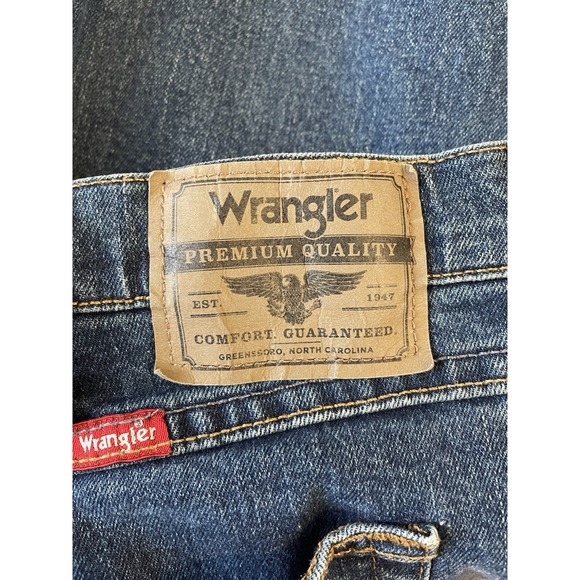 Wrangler Men's Jeans 40x30 Blue Denim Premium Regular Straight Fit Pockets - Picture 7 of 7